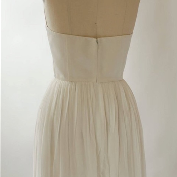 Brand new Leanne Marshall ivory wedding dress - Picture 5 of 8